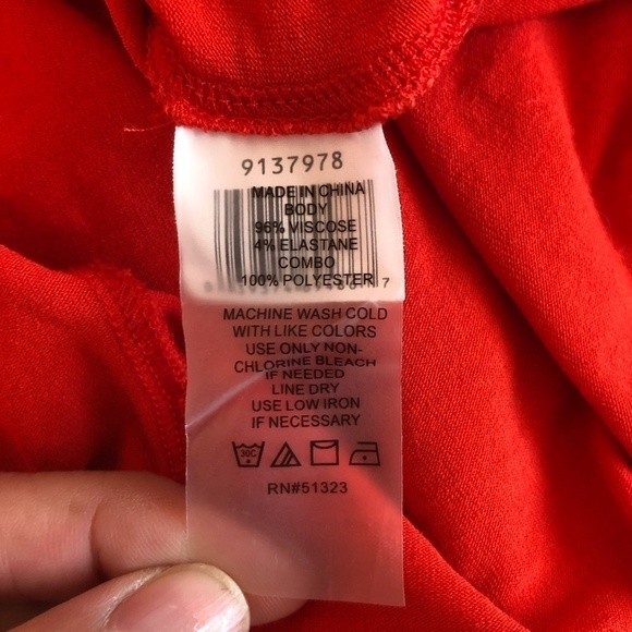 VINCE CAMUTO Maxi Dress Women's Size Small Red Blue Floral Printed-Overlay - Picture 8 of 11